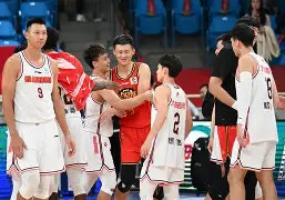 开云-广东宏远内部会议纪要流出：集结日完成体检，德国杯使命明确，身体对抗强度拉满的简单介绍