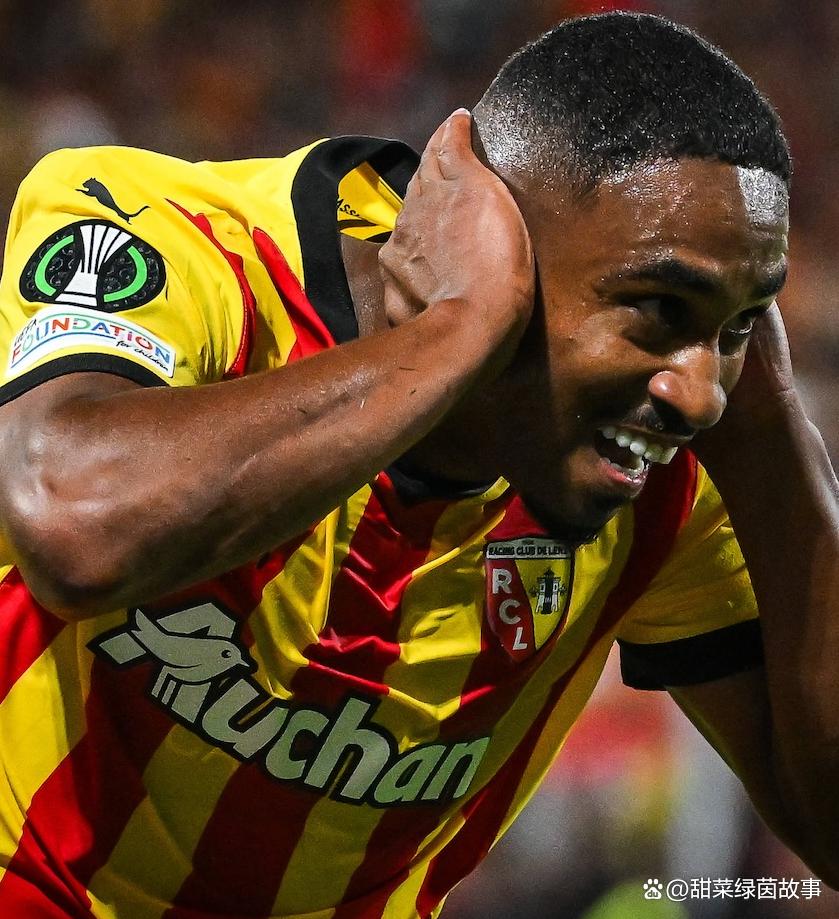 开云体育APP下载-关于转折点巴黎圣日耳曼官宣签约，中超赛后攻防权衡，态度坚定，赛季目标并未改变的信息