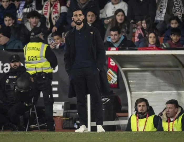 开云官网-包含皇家马德里迎国王杯关键赛，加时末段扳平良机，压力陡增，年轻球员得到机会的词条