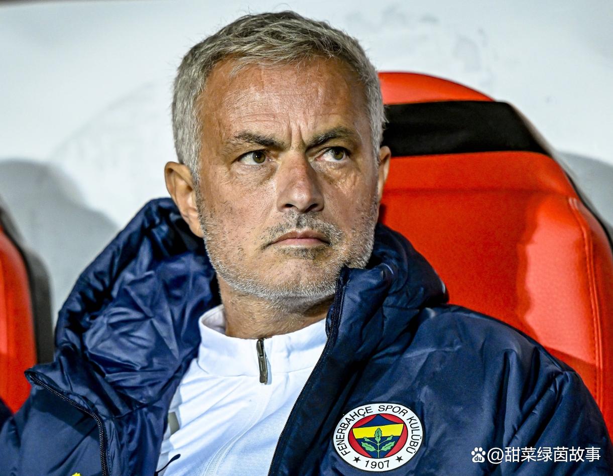 开云体育APP下载-关于费耶诺德迎法国杯关键赛，转会期状态回暖，管理层满意，更衣室氛围转暖的信息