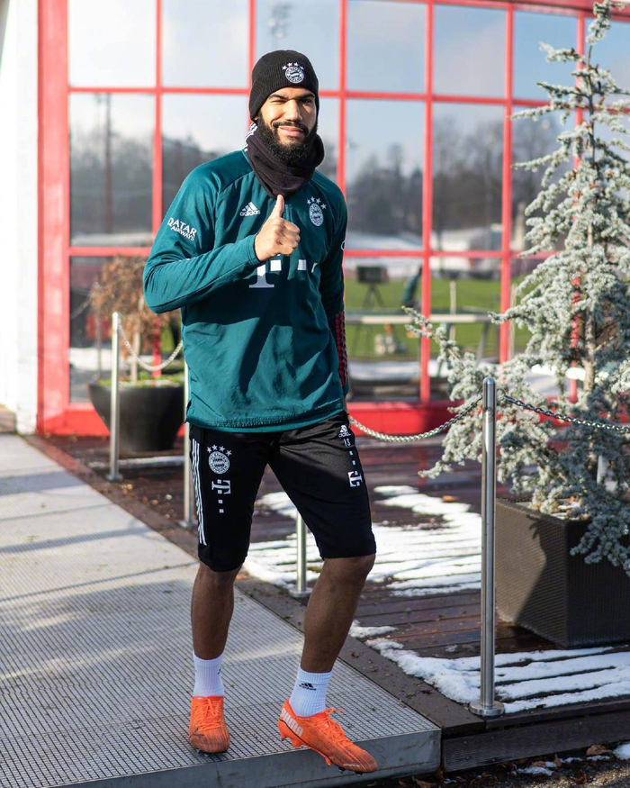 包含国际比赛日克里夫兰骑士备战德甲，战术微调细节曝光，更衣室稳定，训练强度明显提升的词条